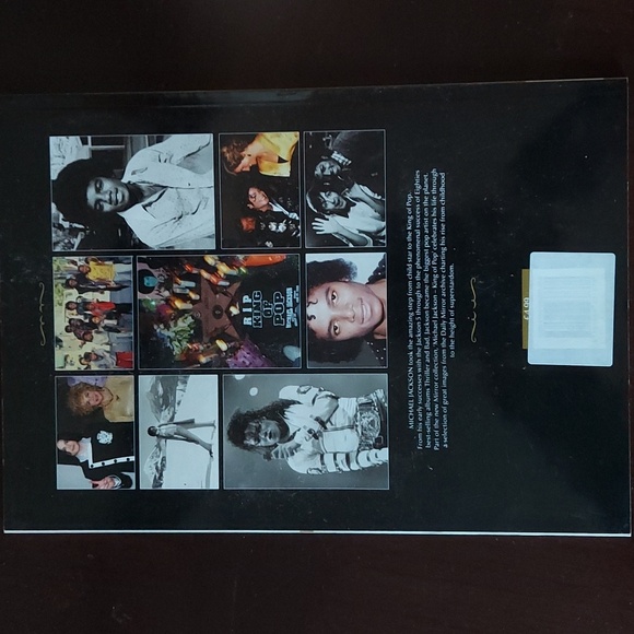 Michael Jackson King of Pop Magazine - Picture 2 of 4